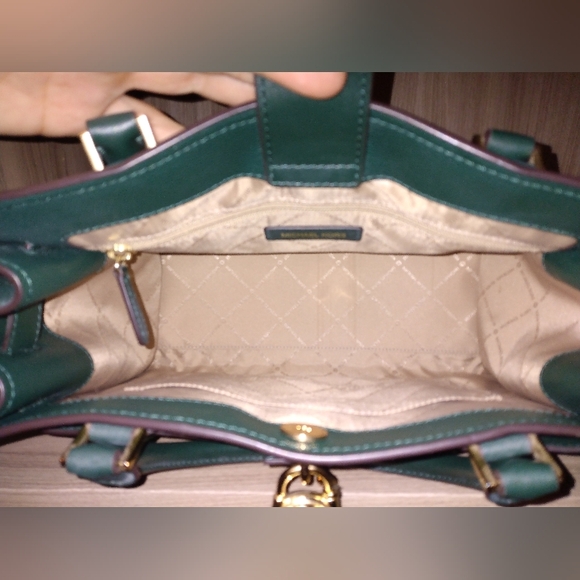 Michael Kors Hamilton Satchel and Continental Wallet Set Racing Green - Picture 8 of 8